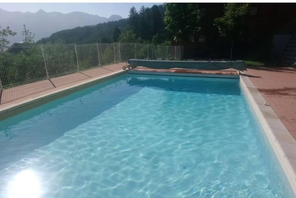 פוי-סן-ונסן Chalet 4 Pers. Piscine Et Literie Toute Neuve. מראה חיצוני תמונה