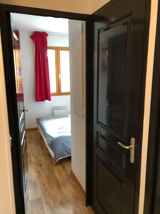 פוי-סן-ונסן Chalet 4 Pers. Piscine Et Literie Toute Neuve. מראה חיצוני תמונה